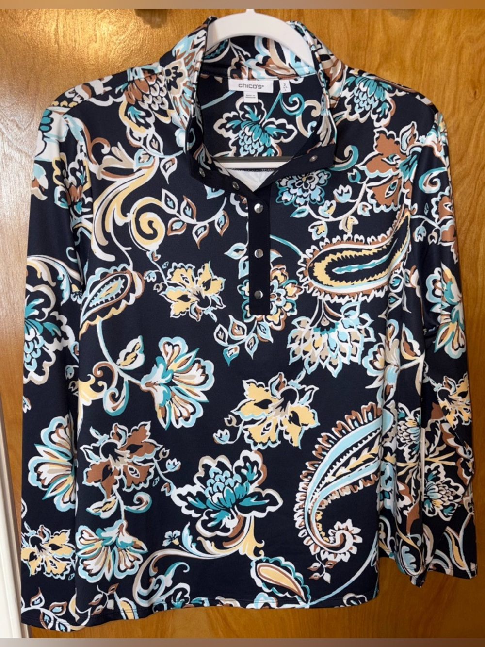 Chico’s Zenergy navy floral print snap mock neck long sleeve pullover Size 2